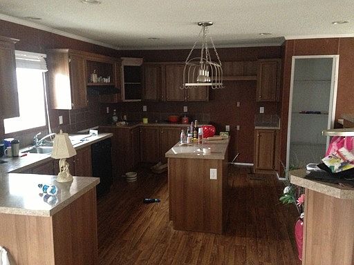 5th image of 6810 Morava Ave