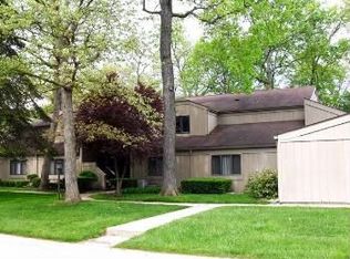 605 Vistula Ter, Mishawaka, IN 46544
