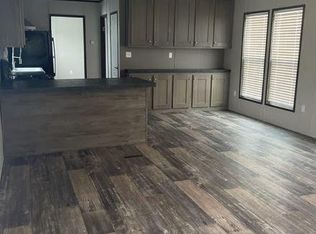 412 10th St, Ogden, KS 66517