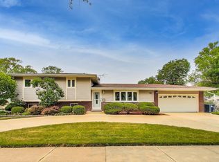 130 Westmere Rd, Des Plaines, IL 60016