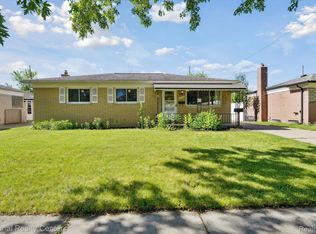 4542 Stratford Dr, Warren, MI 48092