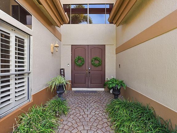 3rd image of 4654 NW 26th Way