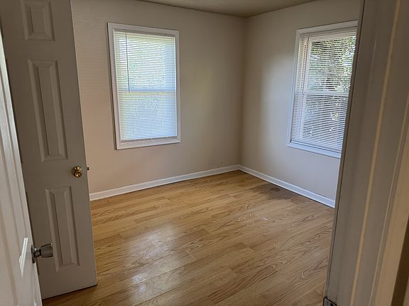 5th image of 1527 Gilmer Ave NW