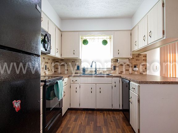4th image of 6711 S 75th Ave