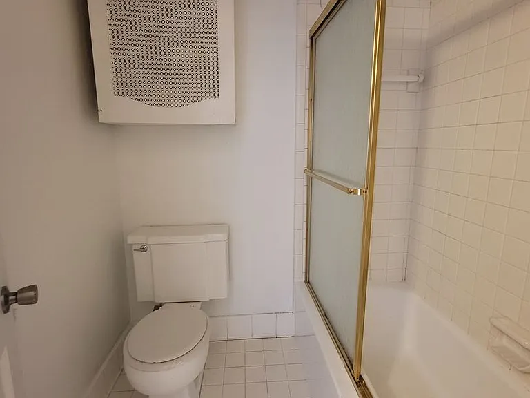 Woodward Park Apartments — Photo 16