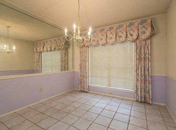 3rd image of 1336 E Miller Dr