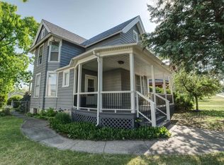 541 10th Ave S, Clinton, IA 52732