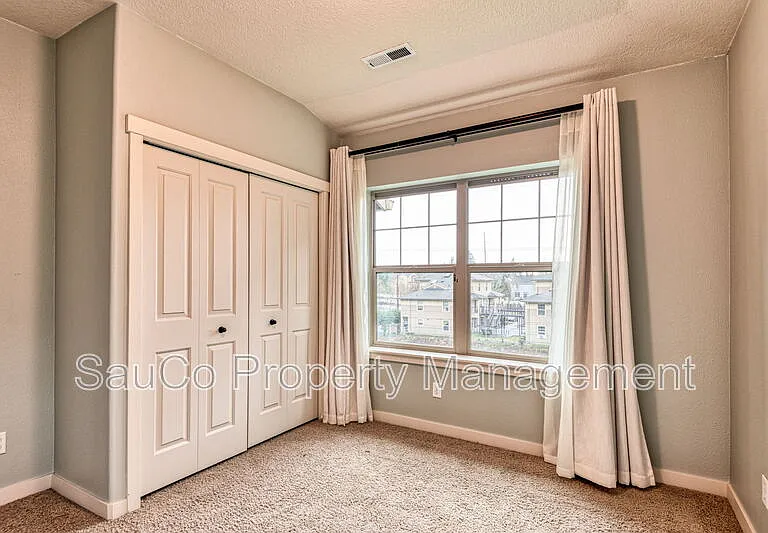 8712 NE Delamere Way — Photo 14