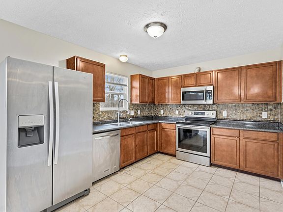 4th image of 8463 Haleigh Woods Dr