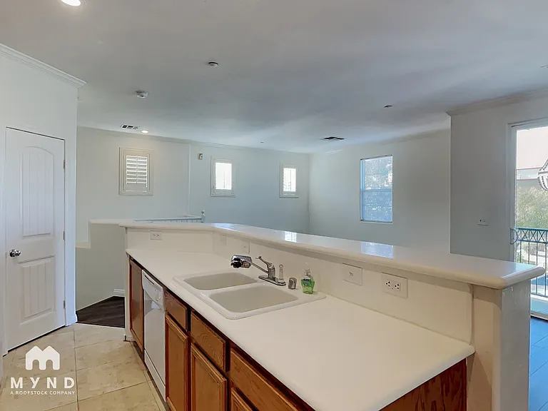 495 Westminster Hall Ave #103 — Photo 20