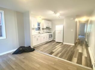 220 3rd St #2L, Elizabethport, NJ 07206