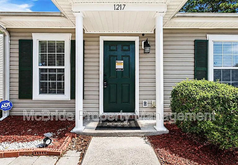 1217 Longpoint Dr — Photo 1