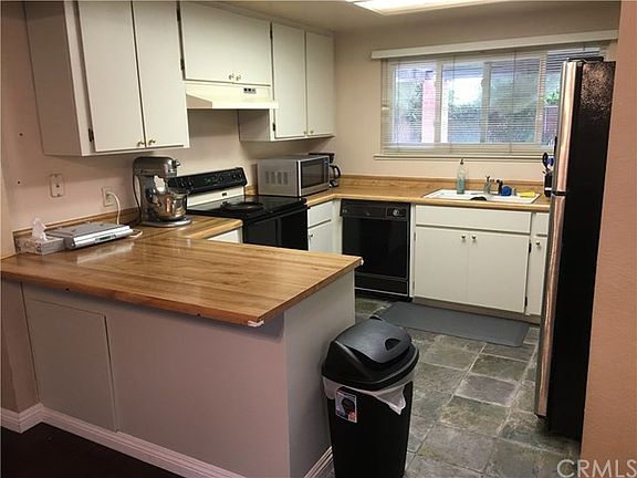 5th image of 490 E Fir Ave