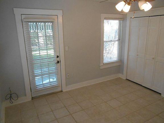 5th image of 771 Antonette Ave