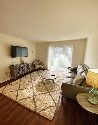 4th image of 1172 Clinton Ave #218