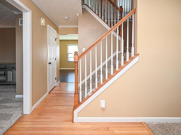 5th image of 2899 Creekside Dr