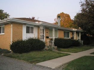 3910-3912 N Sheridan Rd, Peoria, IL 61614