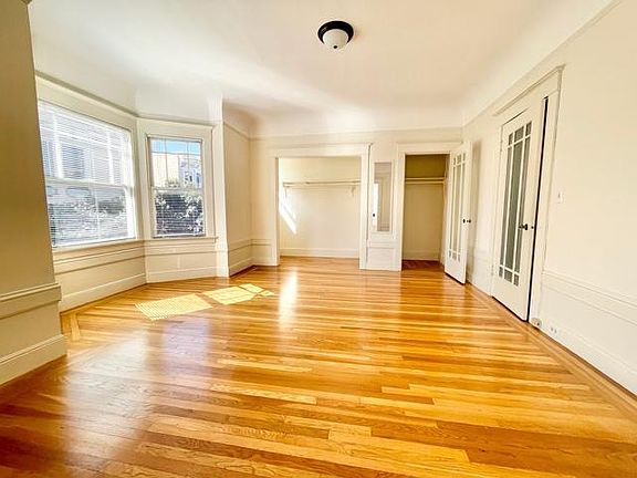 5th image of 544 Guerrero St APT 3