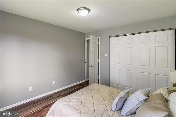 324 W Deer Park Rd — Photo 22