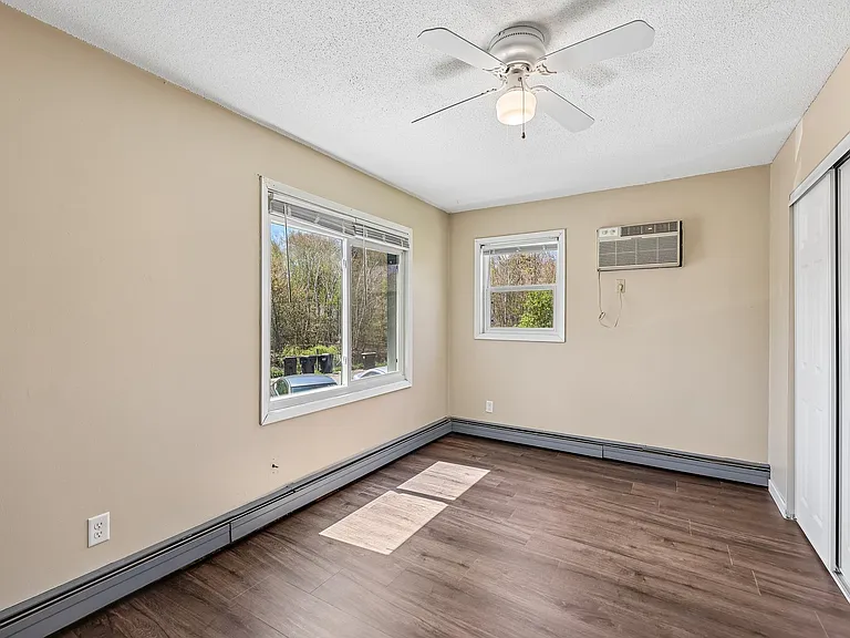 17256 Kenyon St NE #2 — Photo 5