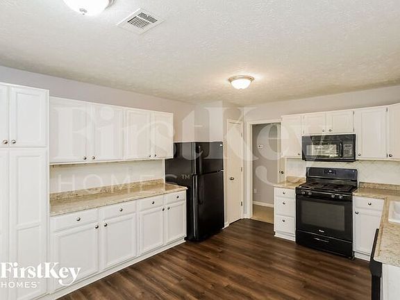 5th image of 2909 Sterling Dr