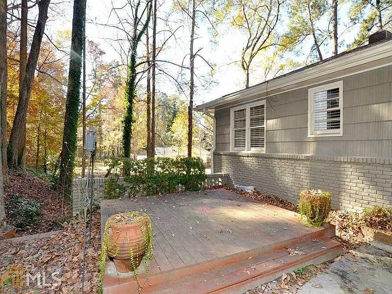 1019 Crane Rd NE — Photo 29