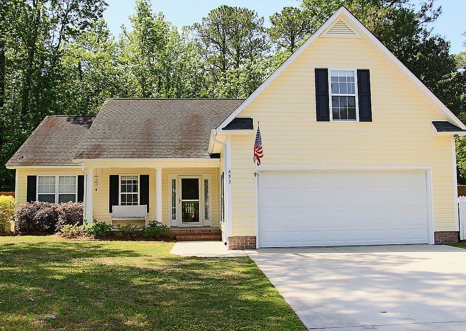 1st image of 653 Grey Squirrel Dr
