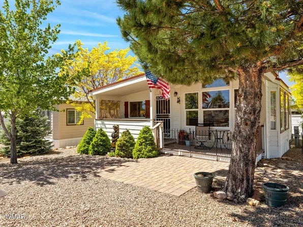 2272 Old Crooks Trl, Overgaard, AZ 85933