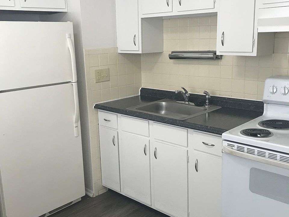 1st image of 4232 La Salette Dr #1A