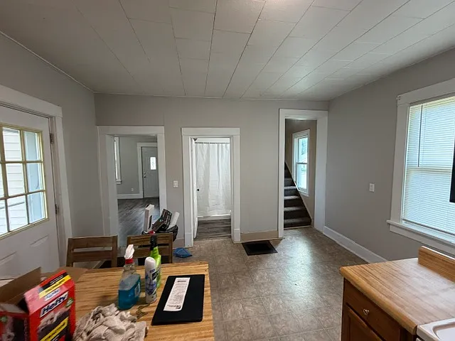 127 N Randolph St — Photo 1