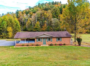 1392 Zacks Fork Rd, Lenoir, NC 28645