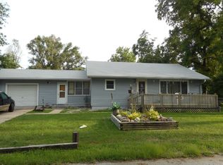 513 Hartman Ave, Omaha, NE 68110