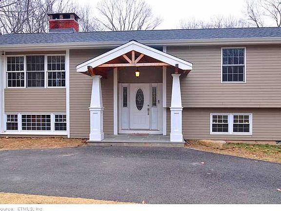 2nd image of 105 Lakeshore Dr