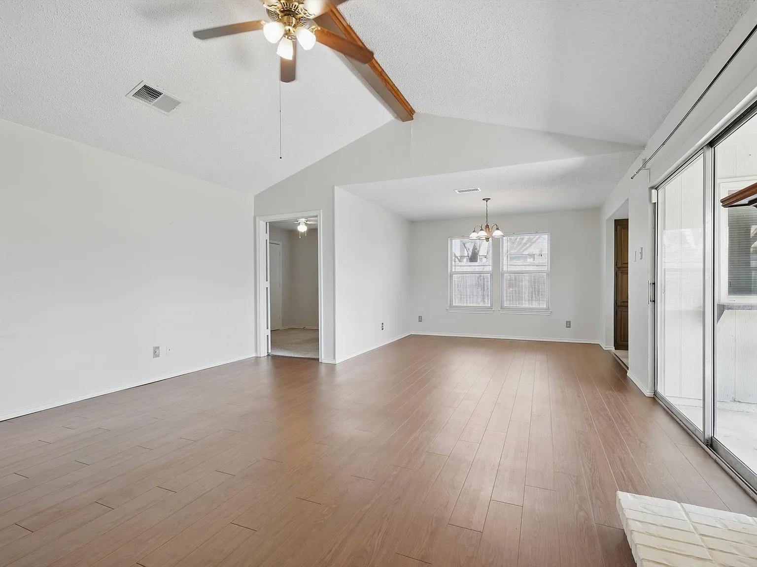 4 bed, 1538 sqft, $2,750 — Photo 3