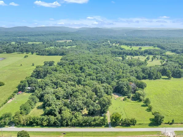 Highway 100, Welling, OK 74471