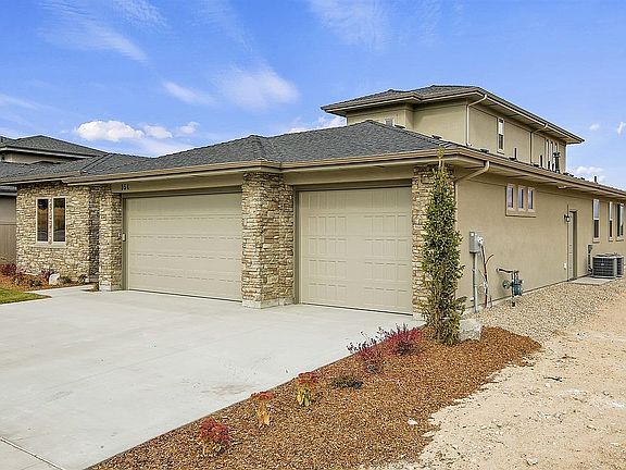 3 Car Garage