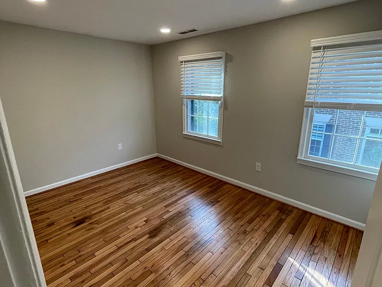213 S Union St — Photo 22
