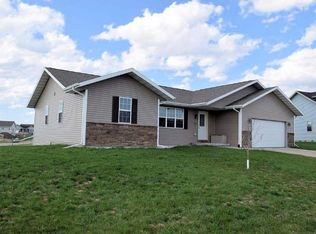 1401 Tillberry Dr, Baraboo, WI 53913