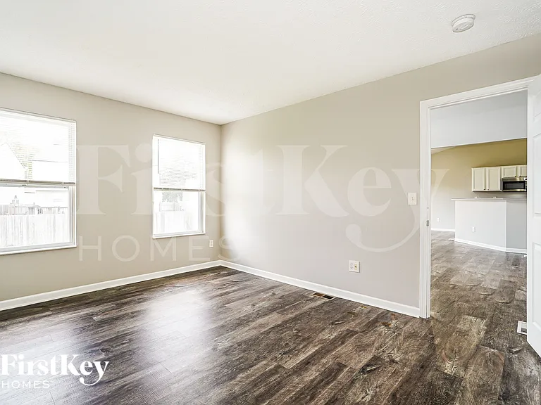 3253 Kady Ln — Photo 12