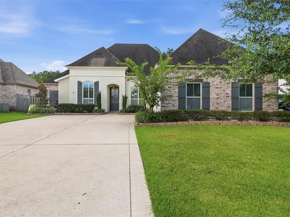 1013 Cypress Crossing Dr, Madisonville, LA 70447