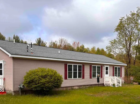 17536 Honor Hwy, Interlochen, MI 49643
