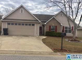 204 Meriweather Ln, Calera, AL 35040