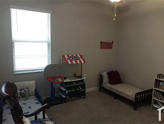 4 bed, 2057 sqft, $2,750 — Photo 2