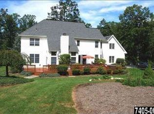 2057 Ridgeview Rd, Dallastown, PA 17313