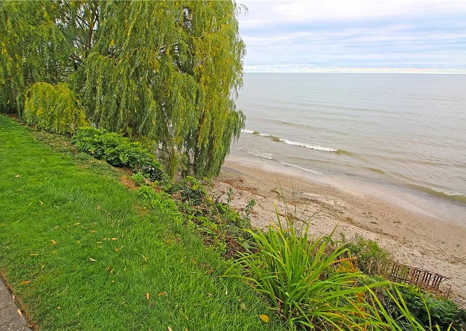 2nd image of 650 Beach Ave