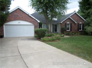 1288 Chateau Woods Dr, Saint Louis, MO 63135