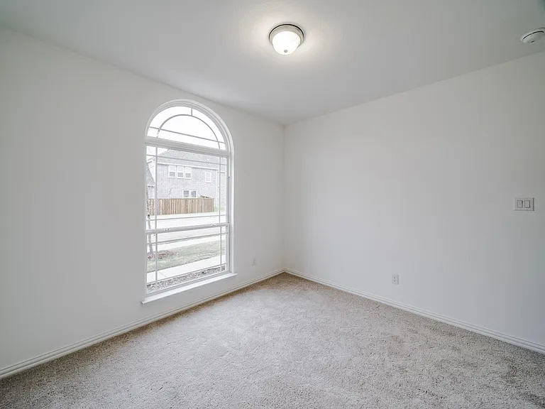 504 Waters Way — Photo 20