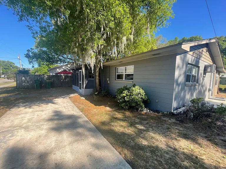 1000 E Magnolia Ave — Photo 9