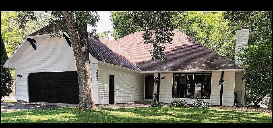 1st image of 2960 Everest Ln N
