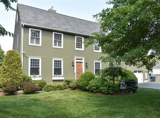 48 Sunny View Ct, Warwick, RI 02886